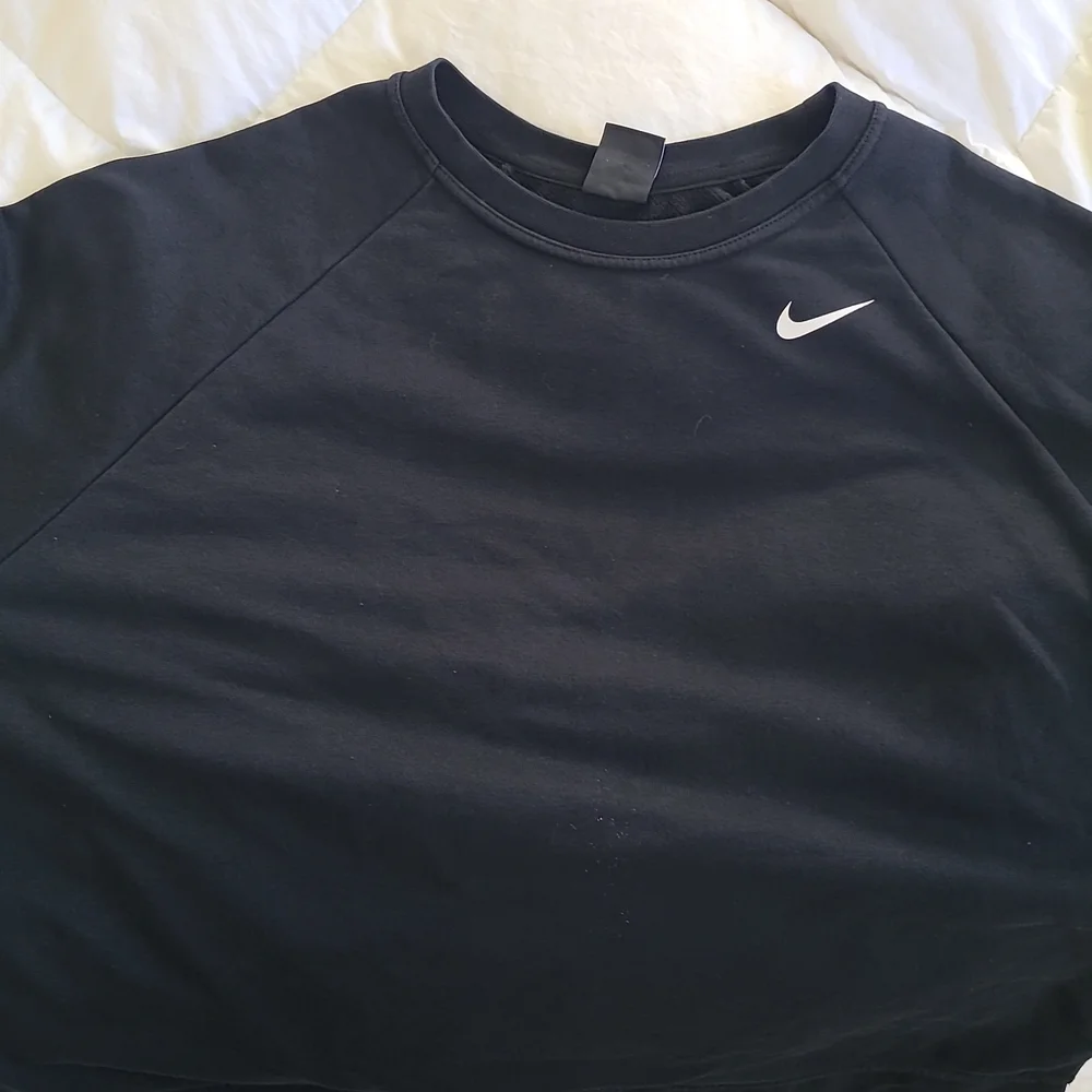 Nike sweatshirt - Picture 2 of 6